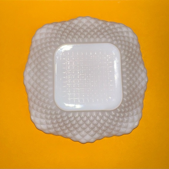 Vintage Hazel Atlas Diamond Ruffled Edge Milk Glass Candy Diah - Picture 2 of 6